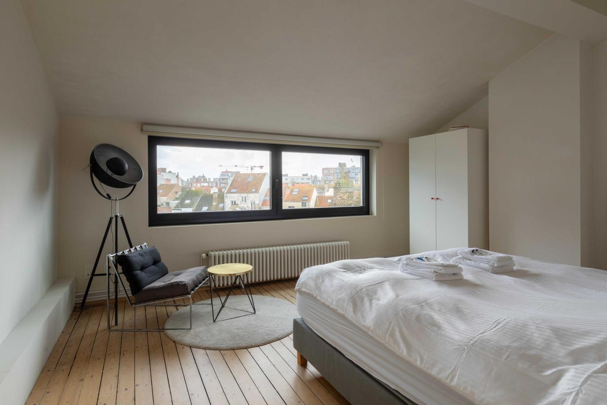 Spacious Belle Epoque House With Free Parking Остенде Екстериор снимка